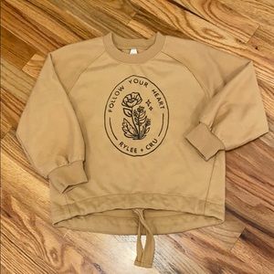 Size 4/5 Rylee + Cru sweatshirt
